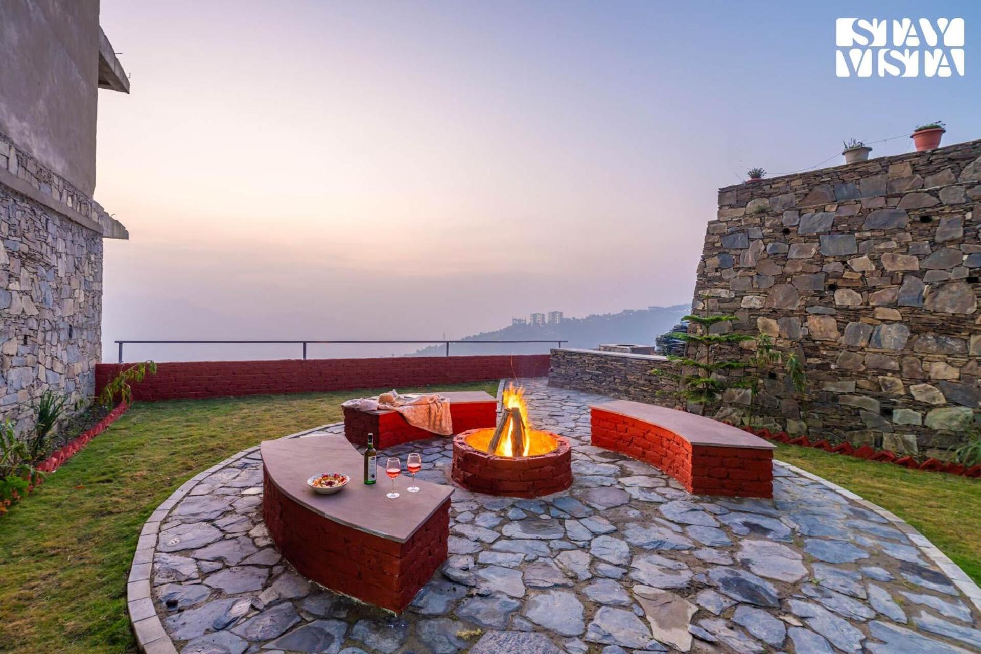 Stayvista At Nook - Elysium Estate 2 Bedroom Cottage With Hill View, Lawn شيملا المظهر الخارجي الصورة